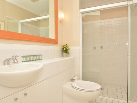 Villa 3br Bella Vista Resort Condo Located Within Cypress Lakes Resort (nothing Is More Central) - Darwin Holiday 1