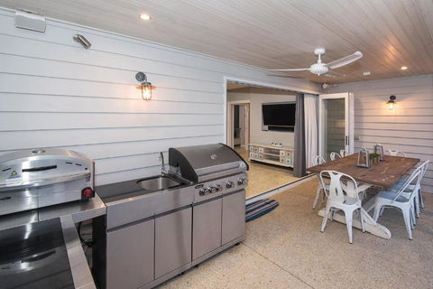 Busselton Beach House - Darwin Holiday 5