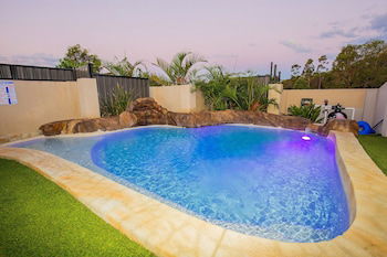 Anaheim Park Oasis - Darwin Holiday 0