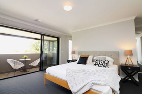 Serenity - Rejuvenate Stays - Darwin Holiday 0