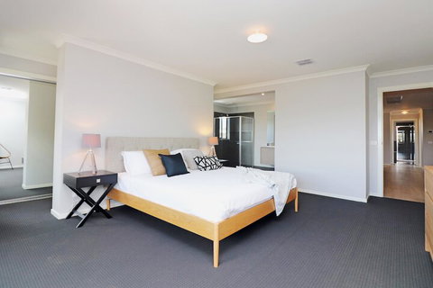 Serenity - Rejuvenate Stays - Darwin Holiday 1