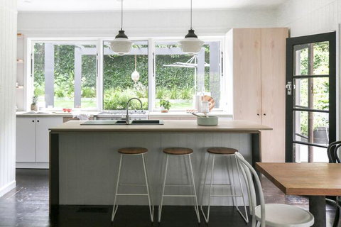 Morton Brae Luxury Cottage Sassafras - Darwin Holiday 4