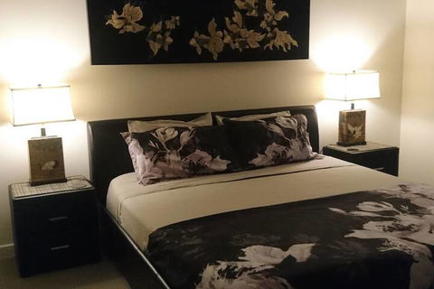 Palm Lakeside - Bowen, Whitsundays Wifi Netflix Private Cool Luxury - Darwin Holiday 2