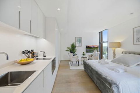 Luxury Home Hidden In The Urban Oasis - Darwin Holiday 0