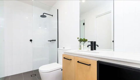 Saint Domain - Darwin Holiday 2