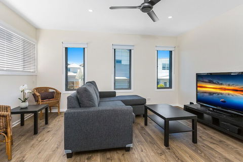 Pebbles At Casuarina Beach - Darwin Holiday 5