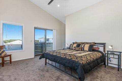 Pebbles At Casuarina Beach - Darwin Holiday 4