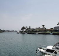 Serviced Waterfront Whole Villa - Darwin Holiday