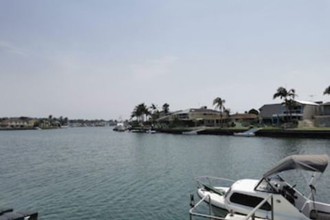 Serviced Waterfront Whole Villa - Darwin Holiday 0