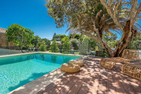 Castaway On Tallows - Darwin Holiday 6