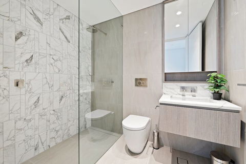 Ultra Modern Brand New CBD View - Darwin Holiday 4