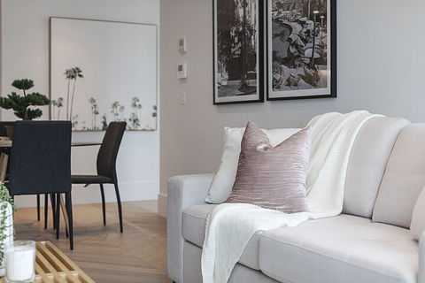 Brand New Ultra Modern CBD View - Darwin Holiday 5