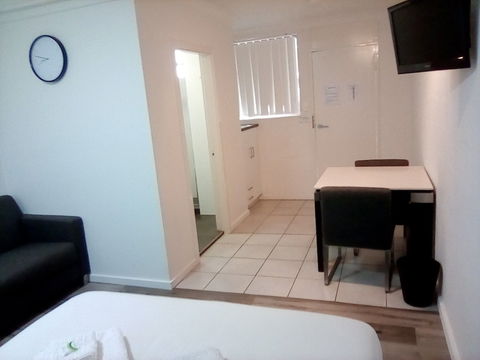 Appin Village Motel - Darwin Holiday 4