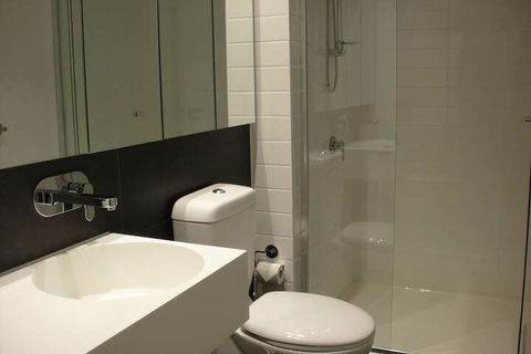 Southern Cross CBD Apartment - Darwin Holiday 4