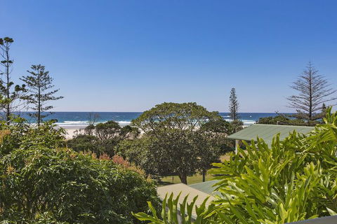 Sea Spray On Hungerford - Darwin Holiday 5