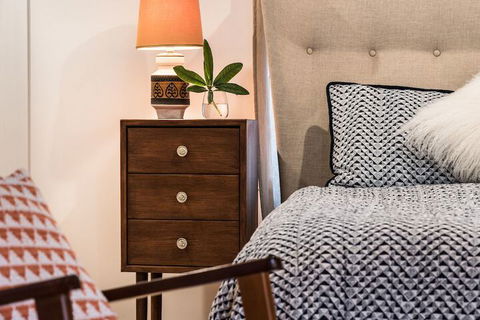 Trathen On Granville - Darwin Holiday 6