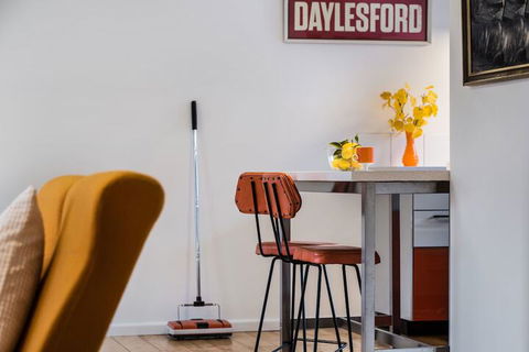 Trathen On Granville - Darwin Holiday 2