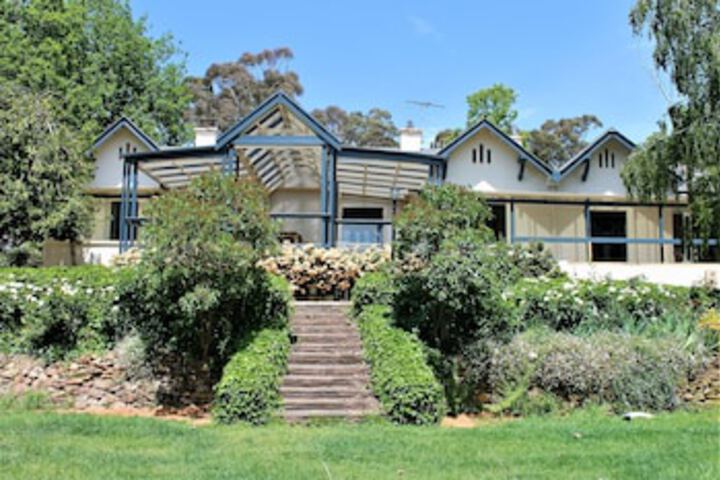 Oakbank SA Darwin Holiday