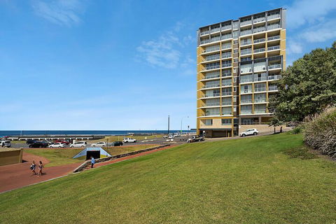 Beau Monde Apartments Newcastle - The York - Darwin Holiday 1
