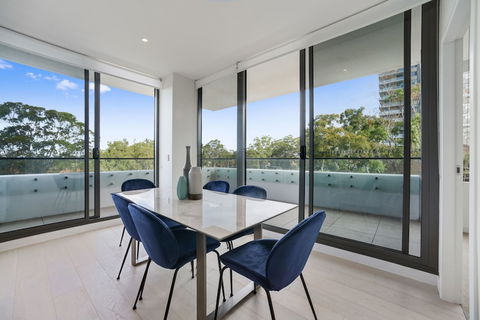 New Luxury Apartment Walking To Shops & Cinema - Darwin Holiday 2