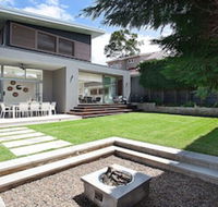 The Tarmons - Darwin Holiday