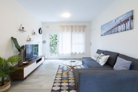 Manly Beach Escape Apartment - Darwin Holiday 5