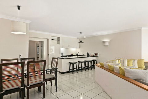 Poolside Apt. In Alamanda Beachfront Resort (62) - Darwin Holiday 7