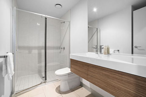 Leila, 1BDR Melbourne Apartment - Darwin Holiday 5