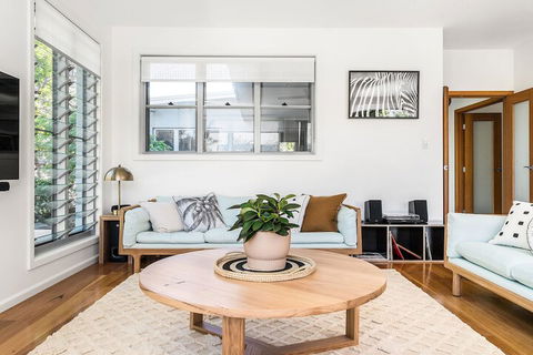 Shore Beats Work - Darwin Holiday 5