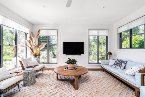 Shore Beats Work - Darwin Holiday 1