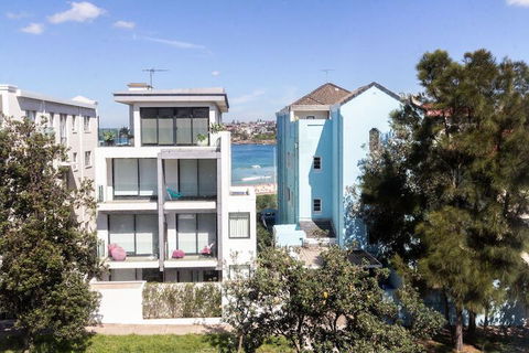 Bondi Breeze - Darwin Holiday 1