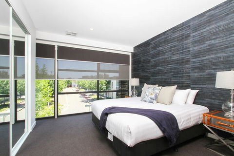 Accommodate Canberra - Parbery - Darwin Holiday 1