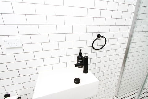 Accommodate Canberra - Parbery - Darwin Holiday 5