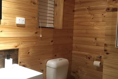 Mud Brick Cottage Cobungra - Darwin Holiday 7