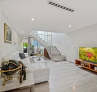Luxurious New House Hidden Near Central CBD - Darwin Holiday