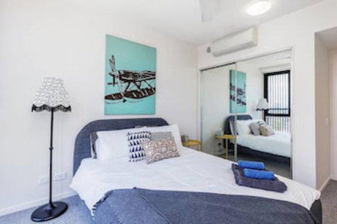 South Brisbane Funky 1 BED Parking Qsb027-18 - Darwin Holiday 0
