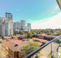 2 Bedroom Modern Apartment in Chatswood - Darwin Holiday