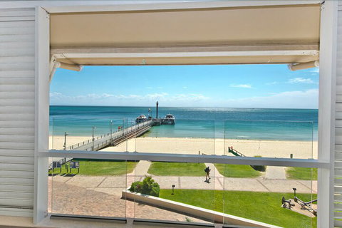 Deep Blue 8 - Darwin Holiday 5