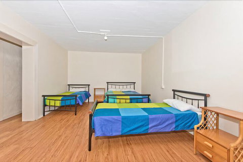 The Jetty At Cowan Cowan - Darwin Holiday 4