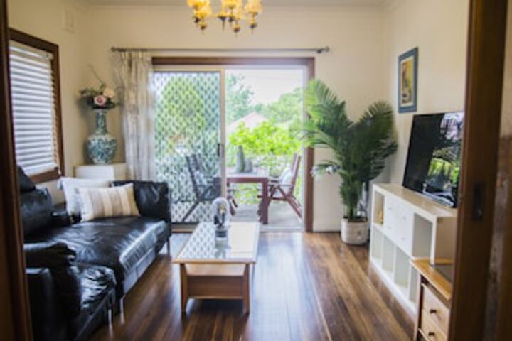 Henley NSW Darwin Holiday