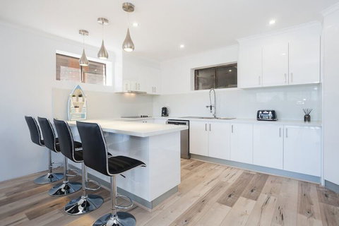 Randall Retreat 22A Randall Drive - Darwin Holiday 4