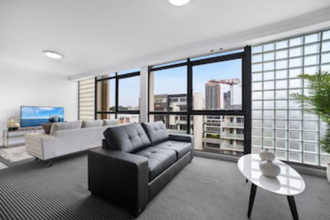 Stylish & Spacious Apt With Double Living Room - Darwin Holiday 0