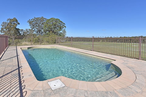 Ironstone Estate - Darwin Holiday 1