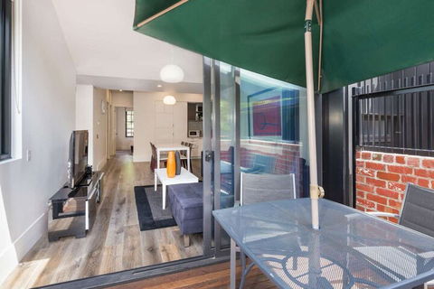 Peaceful 3 BDR In The Heart Of Carlton - Darwin Holiday 3