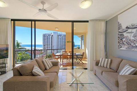 Unit 8 Bronte Of Coolum 8 12 Coolum Terrace Coolum Beach 500 Bond LINEN INCLUDED WIFI - Darwin Holiday 2