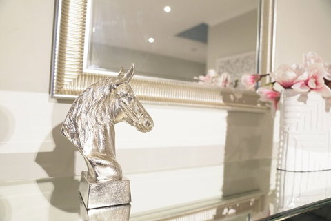 Cozy & Spacious House In Melbourne - Darwin Holiday 4