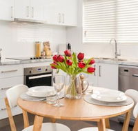 Understated Elegance Affordable Luxury - Darwin Holiday