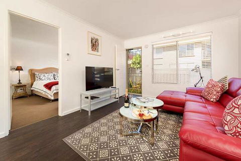 Understated Elegance Affordable Luxury - Darwin Holiday 3
