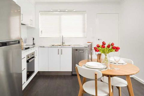 Understated Elegance Affordable Luxury - Darwin Holiday 5