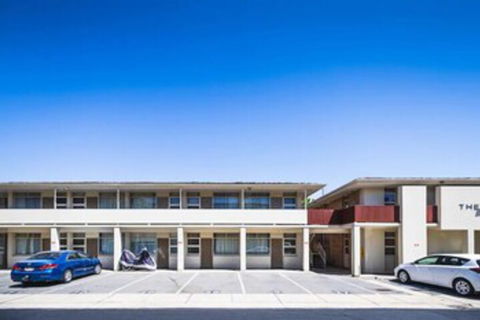 Fantasia Glenelg Studio Apartments - Darwin Holiday 0